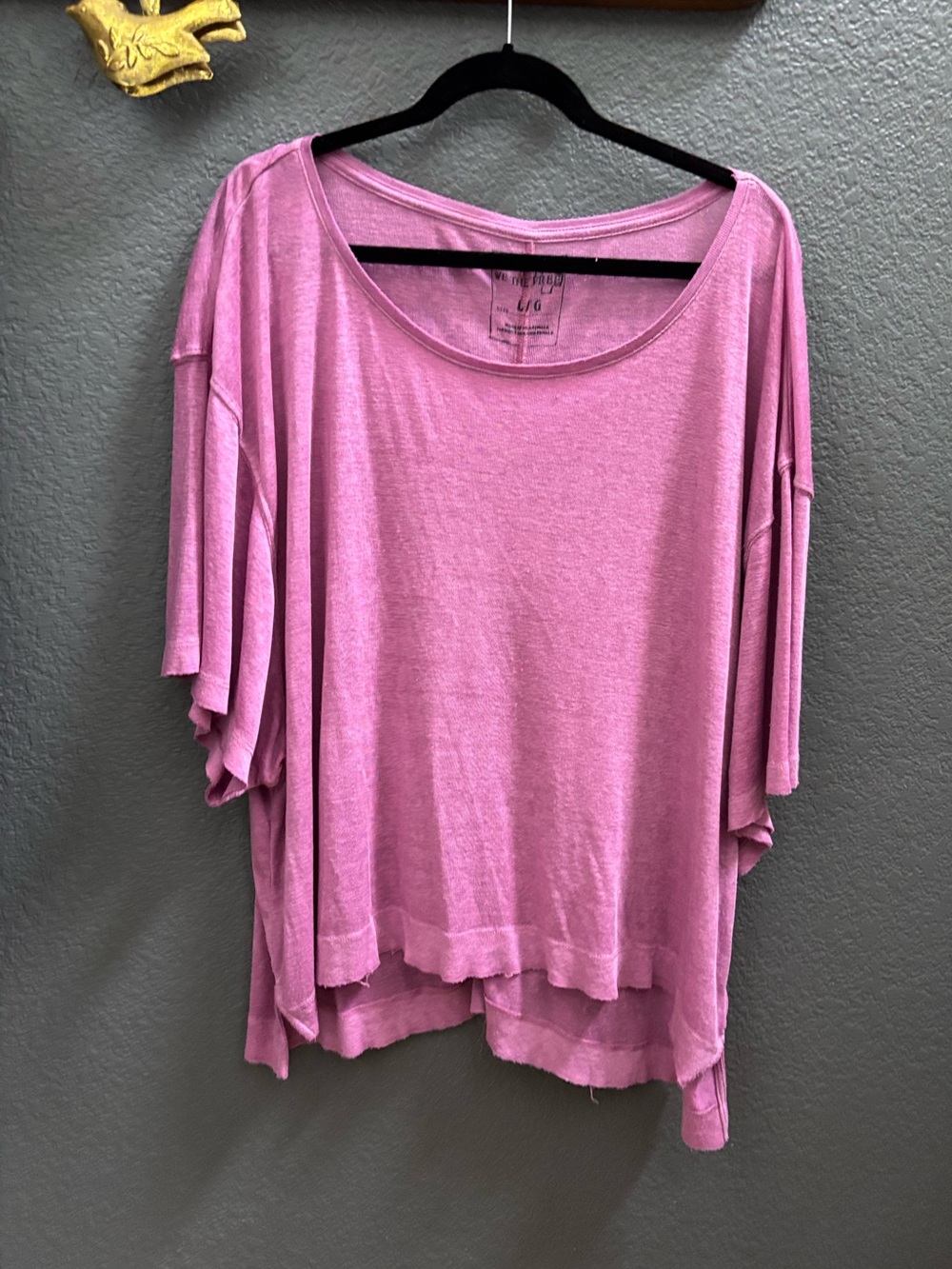 🌸 WE THE FREE EUC Relaxed Scoop Neck Tee, Mauve Pink cranberry fuschia